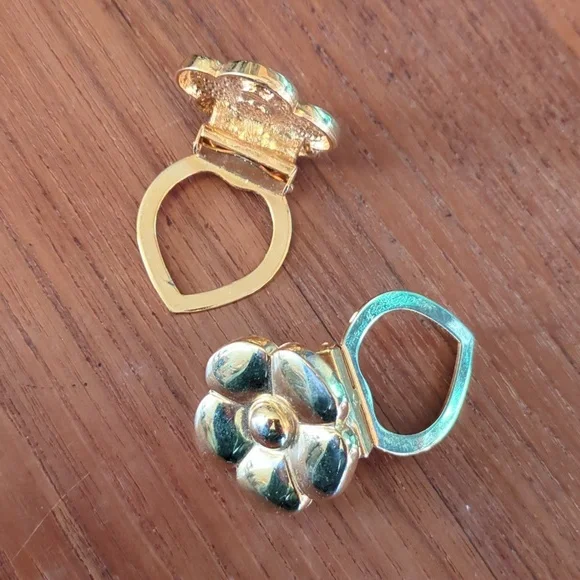 Vintage gold color shoe clips metal flower floral Spain - Picture 3 of 6